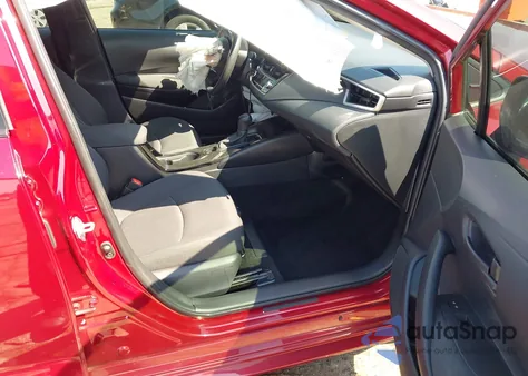 2022 Toyota Corolla Le z USA, uszkodzony, nr VIN JTDEPMAE8NJ213489